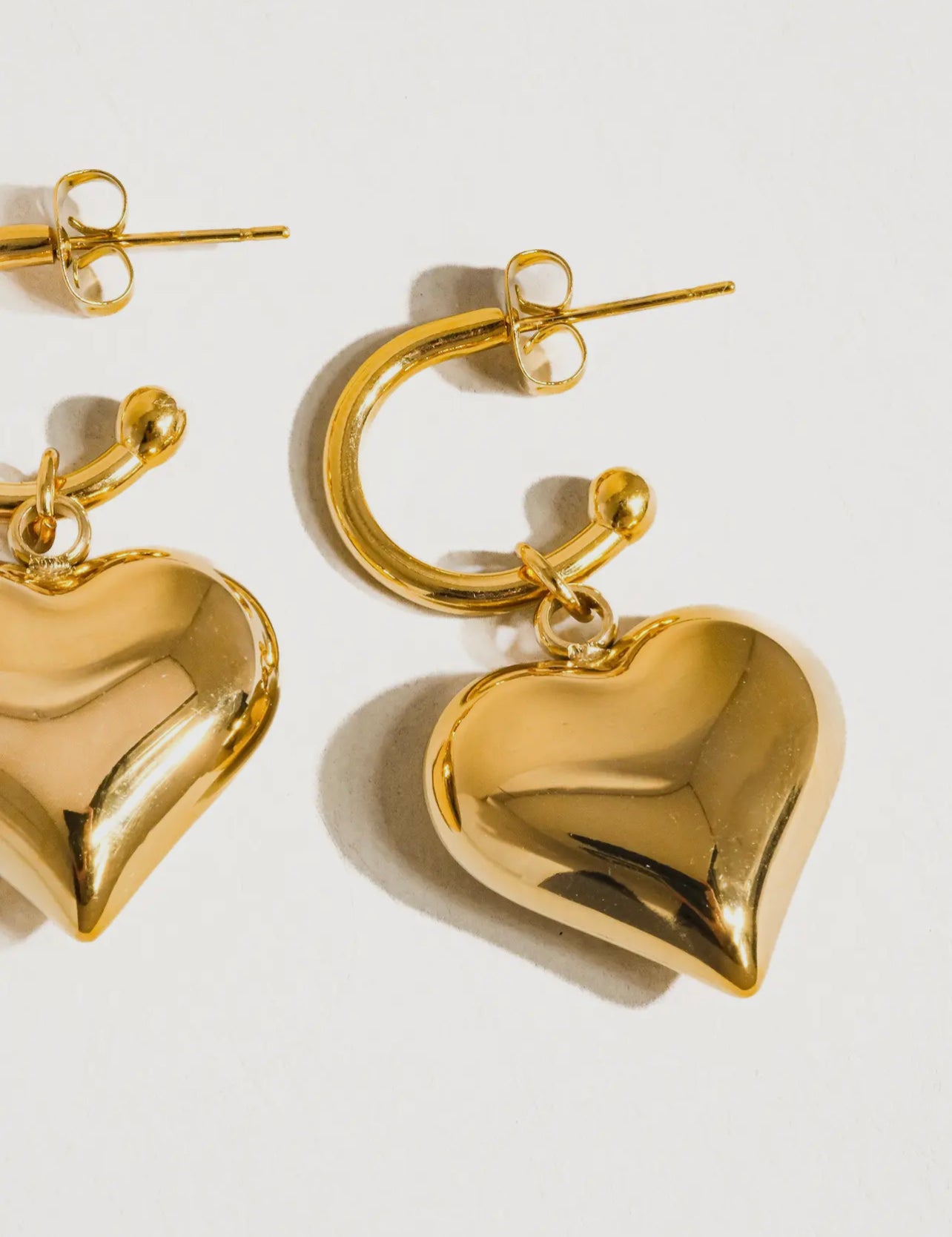 Viona Dangle Heart Earrings - Non-Tarnish